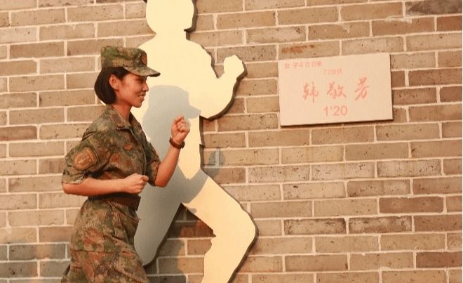 药学院韩敬芳:蓝、绿、红是青春最美的颜色