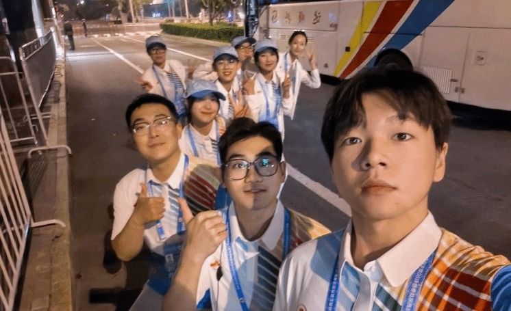 教育学院解辰龙:“站在这里,就是光荣!”